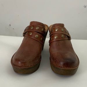 Chunky leather platform clogs. Born marney slip on. Barely worn